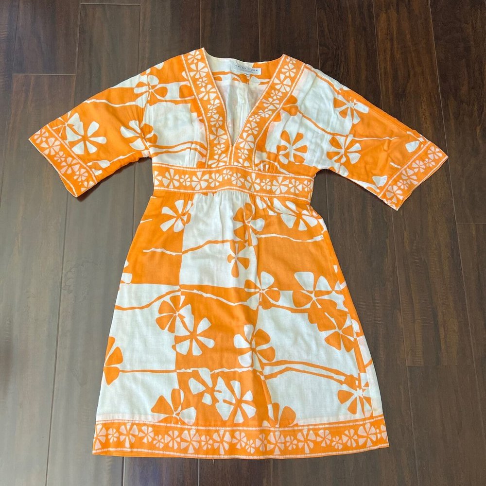 Trina Turk Leon Siam Dress in White and Orange V Neck Size 0